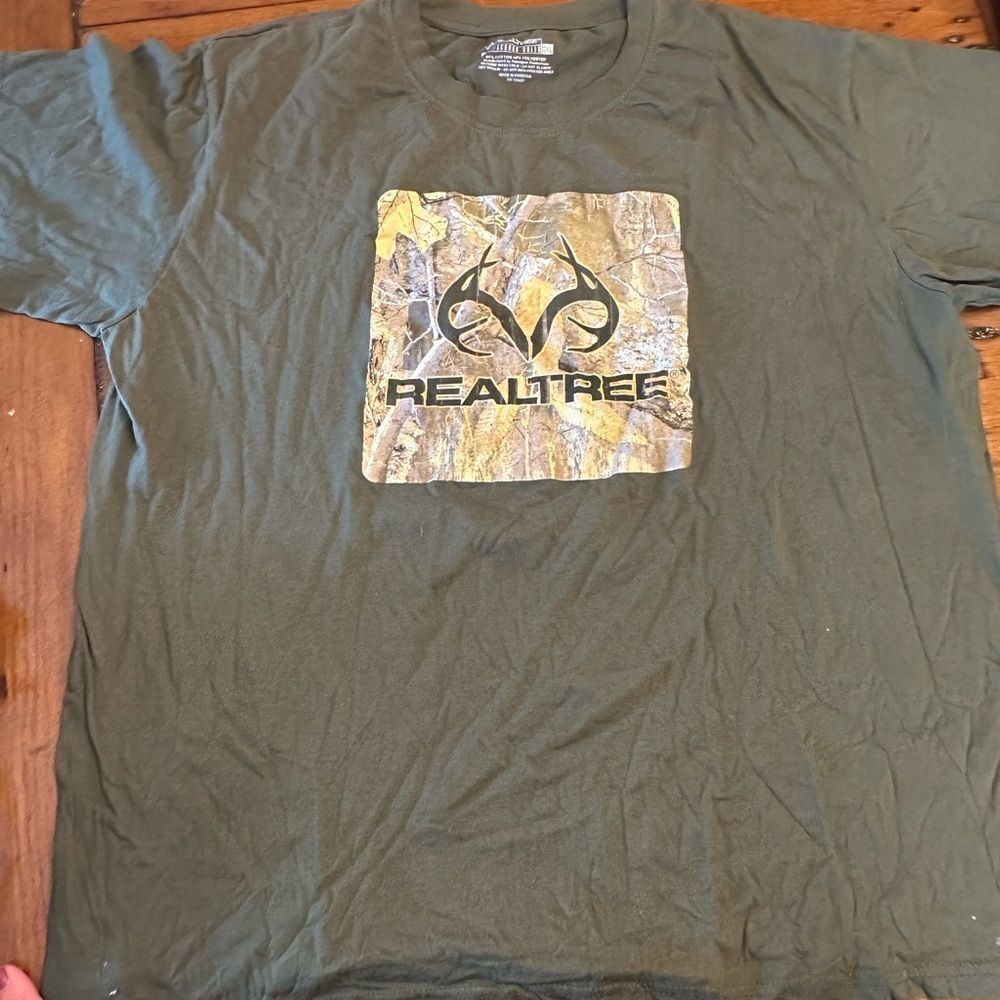 Realtree Olive Graphic Tee